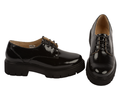 Women's casual shoes, natural leather, Diana, black lacquer