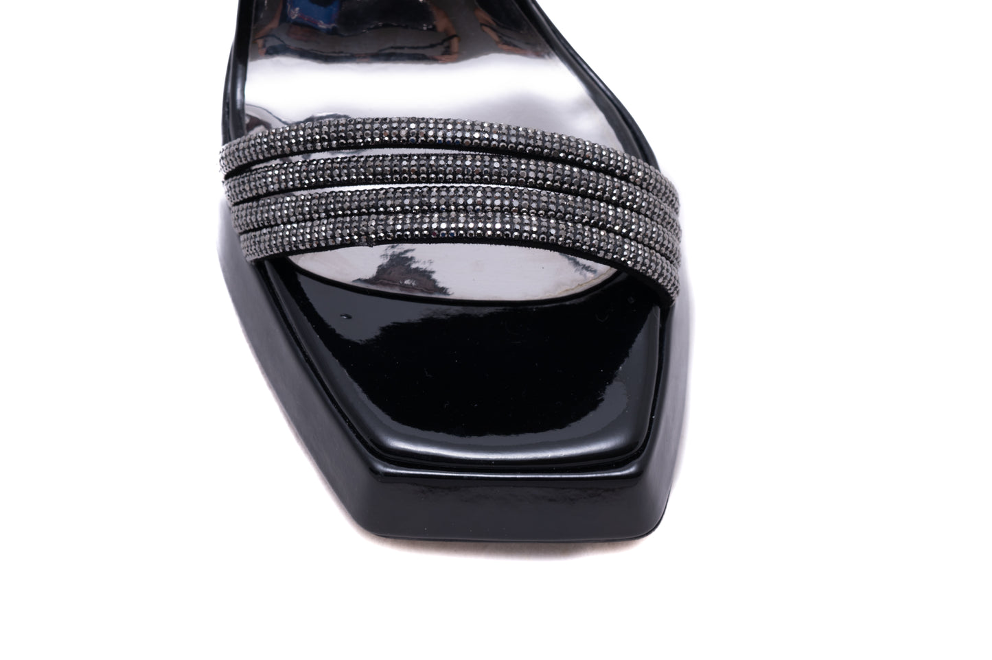 Elegant women's sandals made of eco-leather LONDON 300-18 black