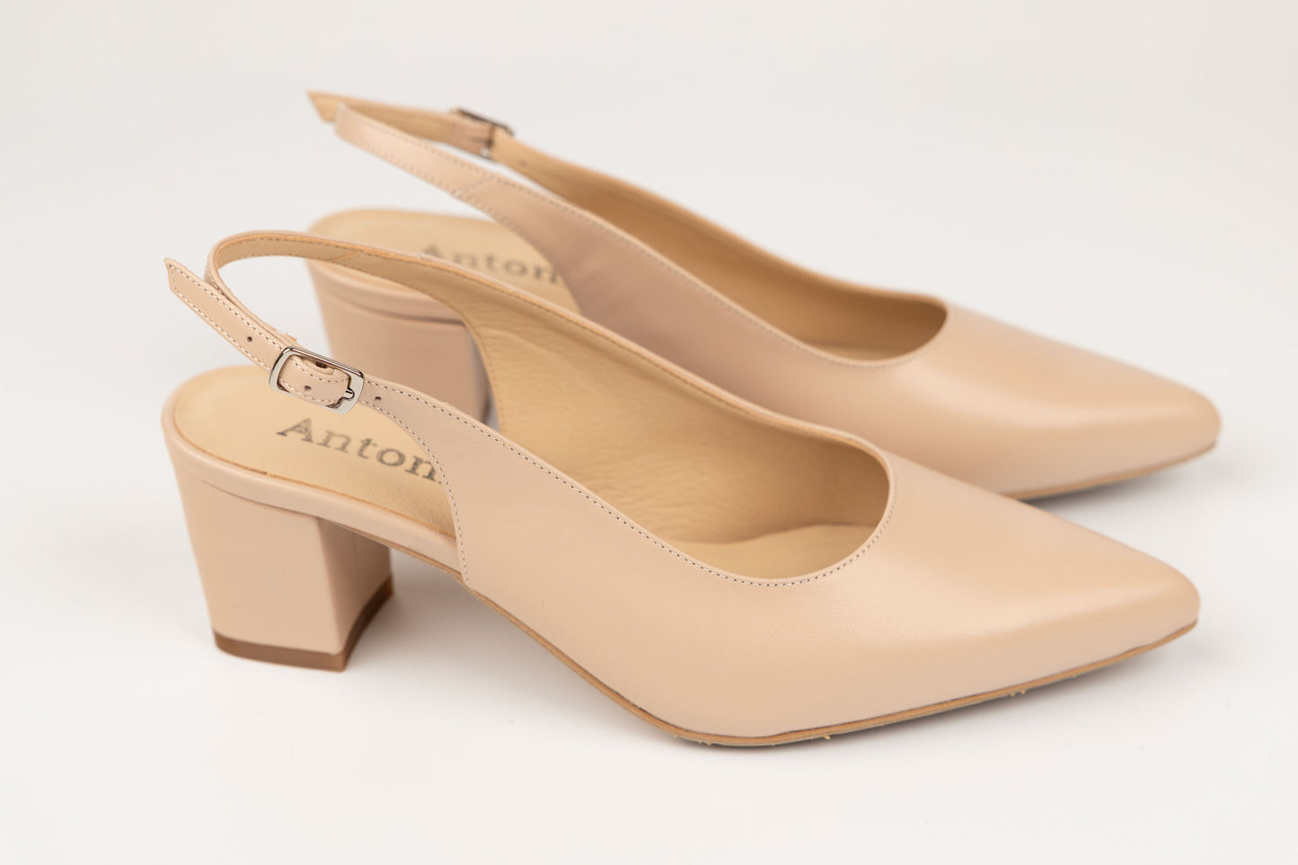 Pantofi dama decupati eleganti din piele naturala ANTONIO 4176 Ivory