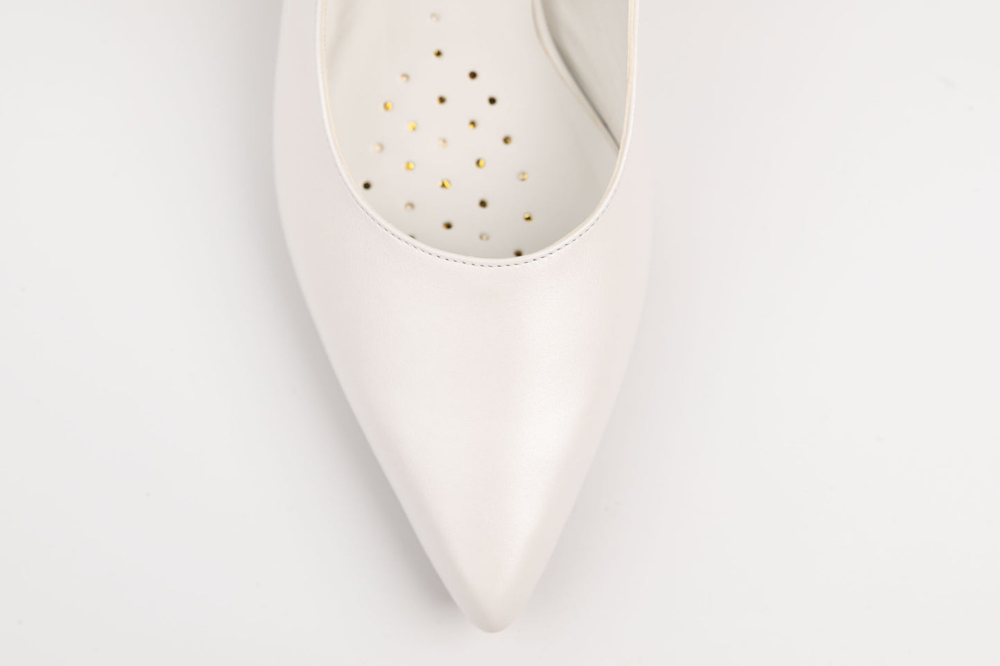 Pantofi dama decupati eleganti din piele naturala ANTONIO 4176 Alb 33-42