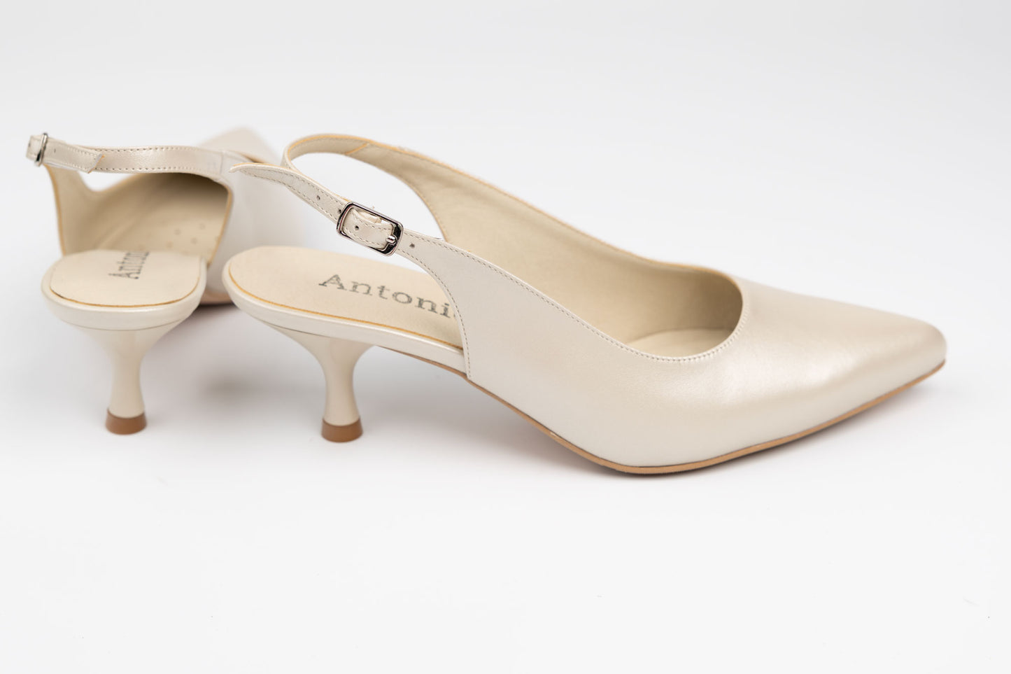 Pantofi damă piele naturală ANTONIO 4176-03 Bej (33-42)