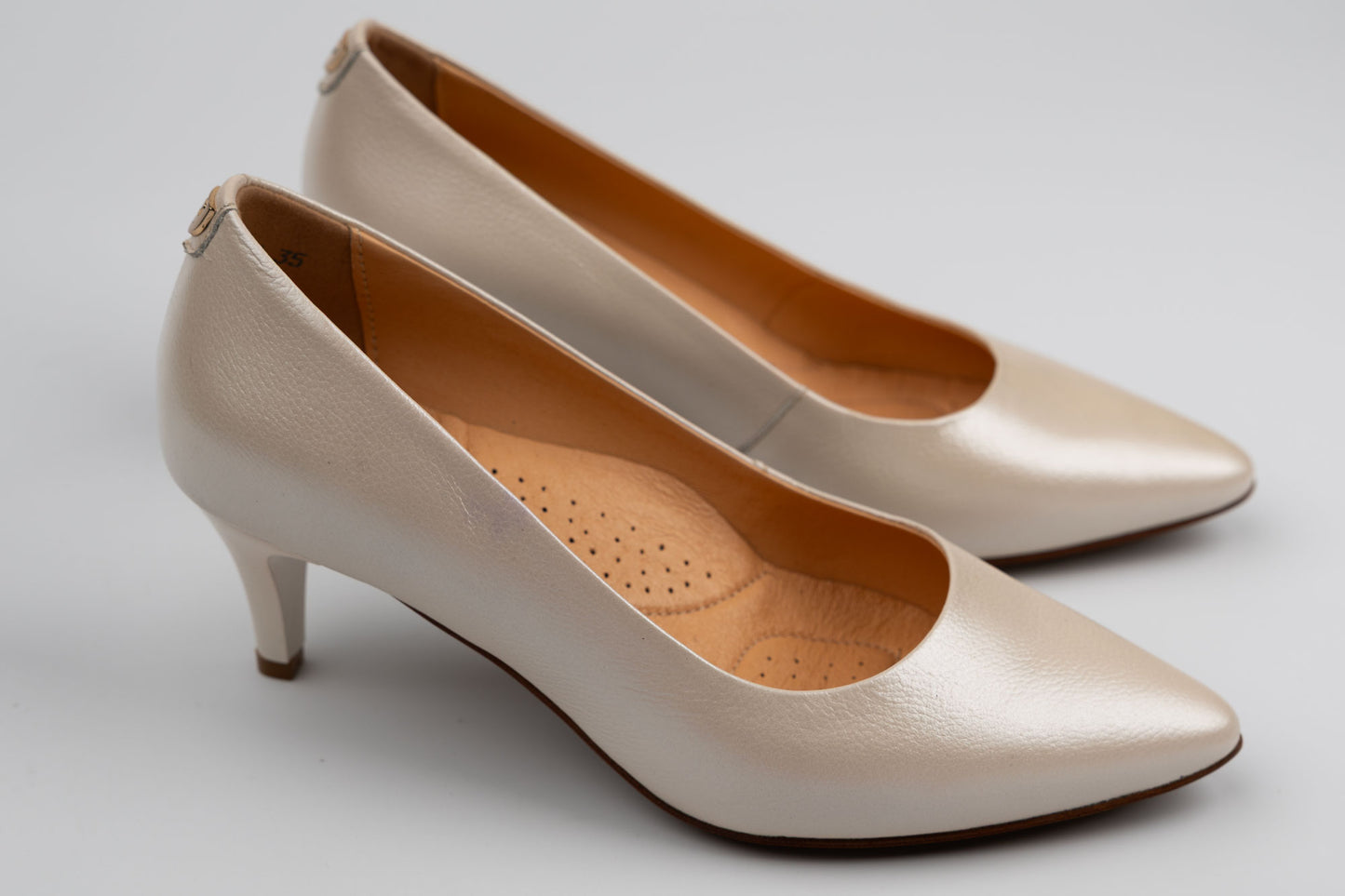 Pantofi damă piele naturală PULSO 1575 Crem ( calapod XXL) 33-44