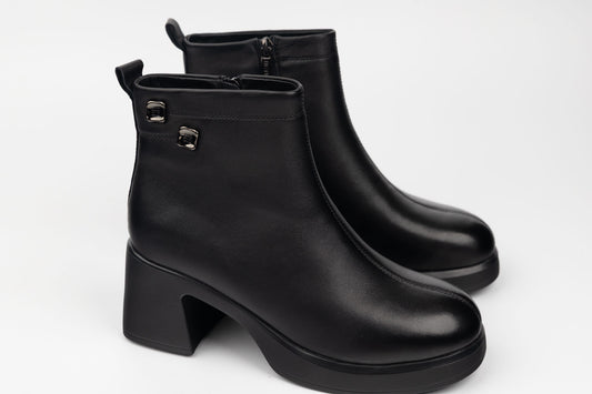 Ghete damă piele naturală BETINA 53221 N box (36-40)