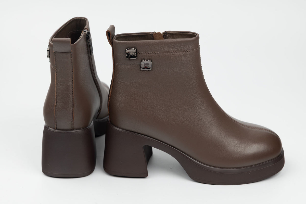 Ghete damă piele naturală BETINA 53221 Khaki (36-40)