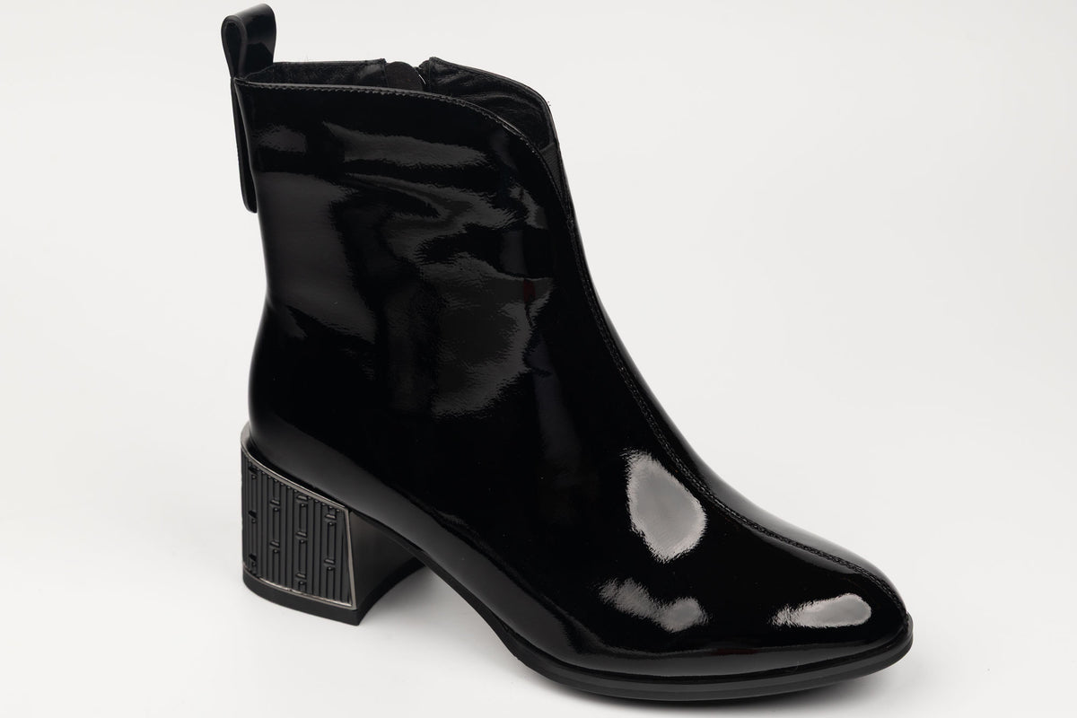 Ghete damă piele naturală BETINA 2571 N lac (35-40)
