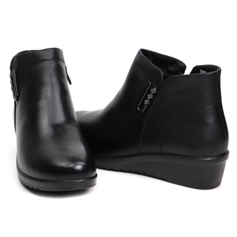 Women's casual boots in natural leather FORMAZIONE 500 black