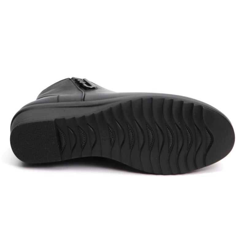 Women's casual boots in natural leather FORMAZIONE 500 black