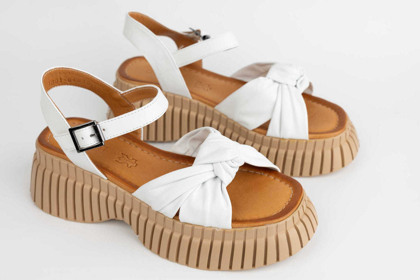 Women's casual sandals made of natural leather DOGATI 10657 White