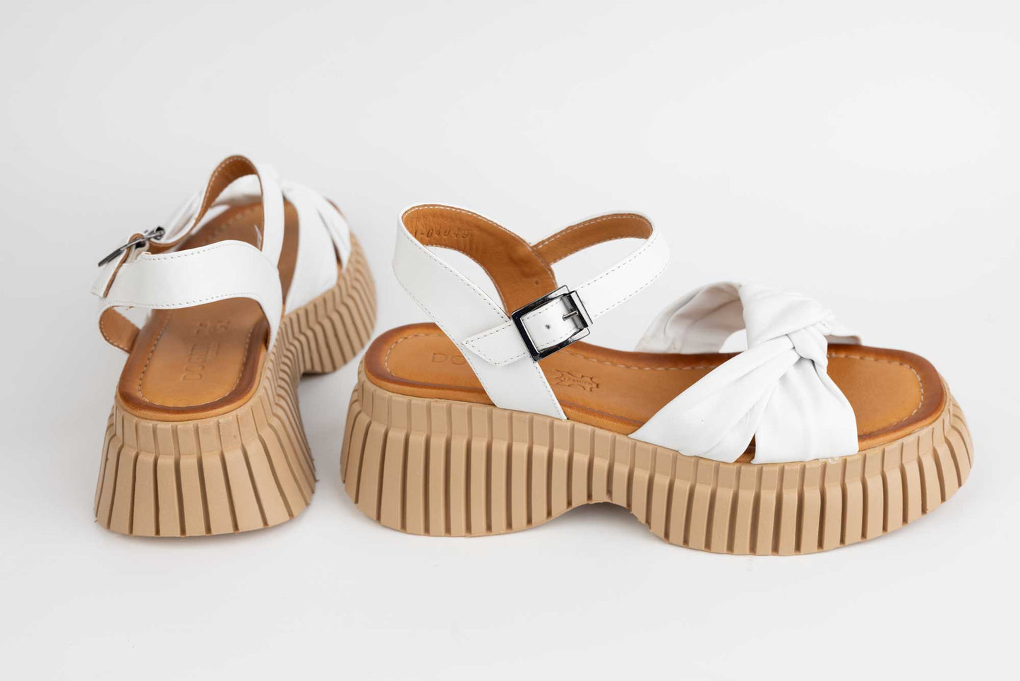 Women's casual sandals made of natural leather DOGATI 10657 White