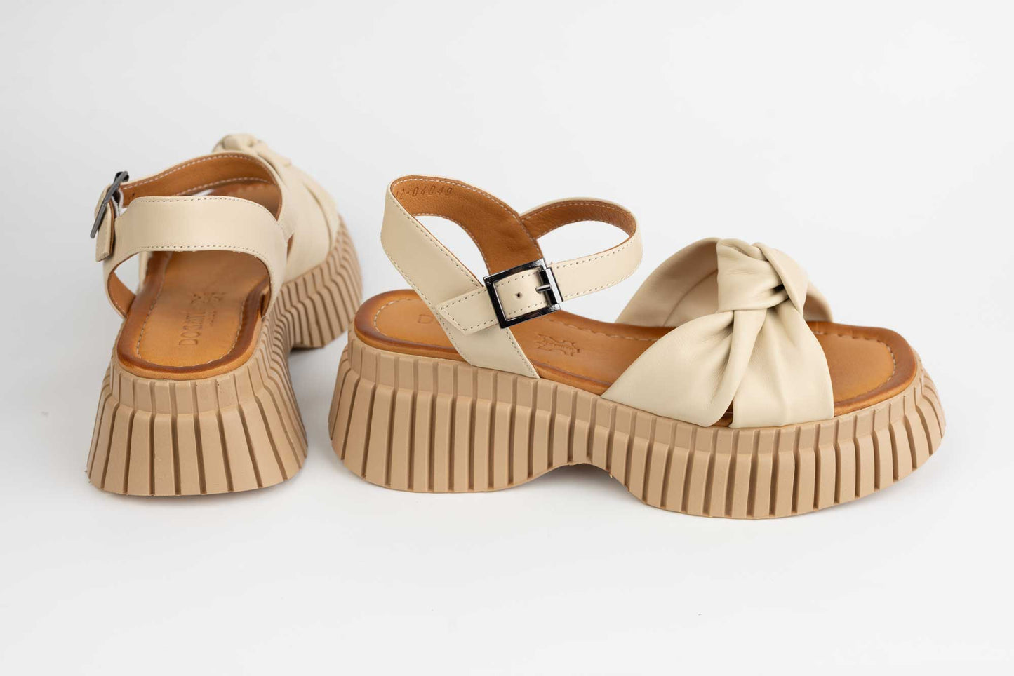 Women's casual natural leather sandals DOGATI 10657 Beige