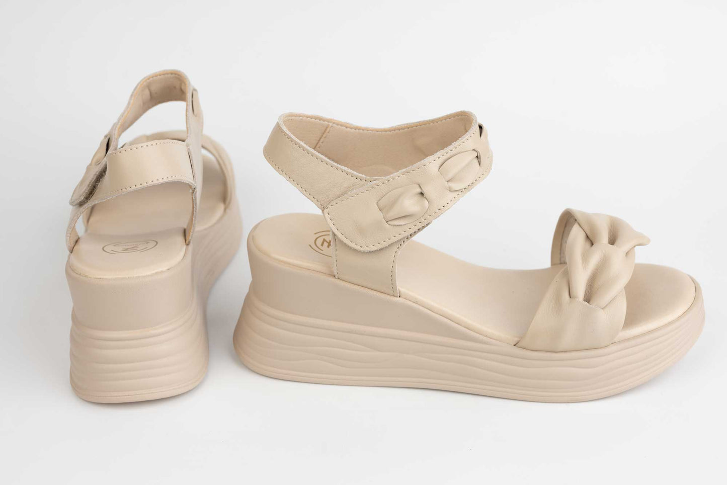 Women's casual genuine leather sandals FORMAZIONE 8702 Cream