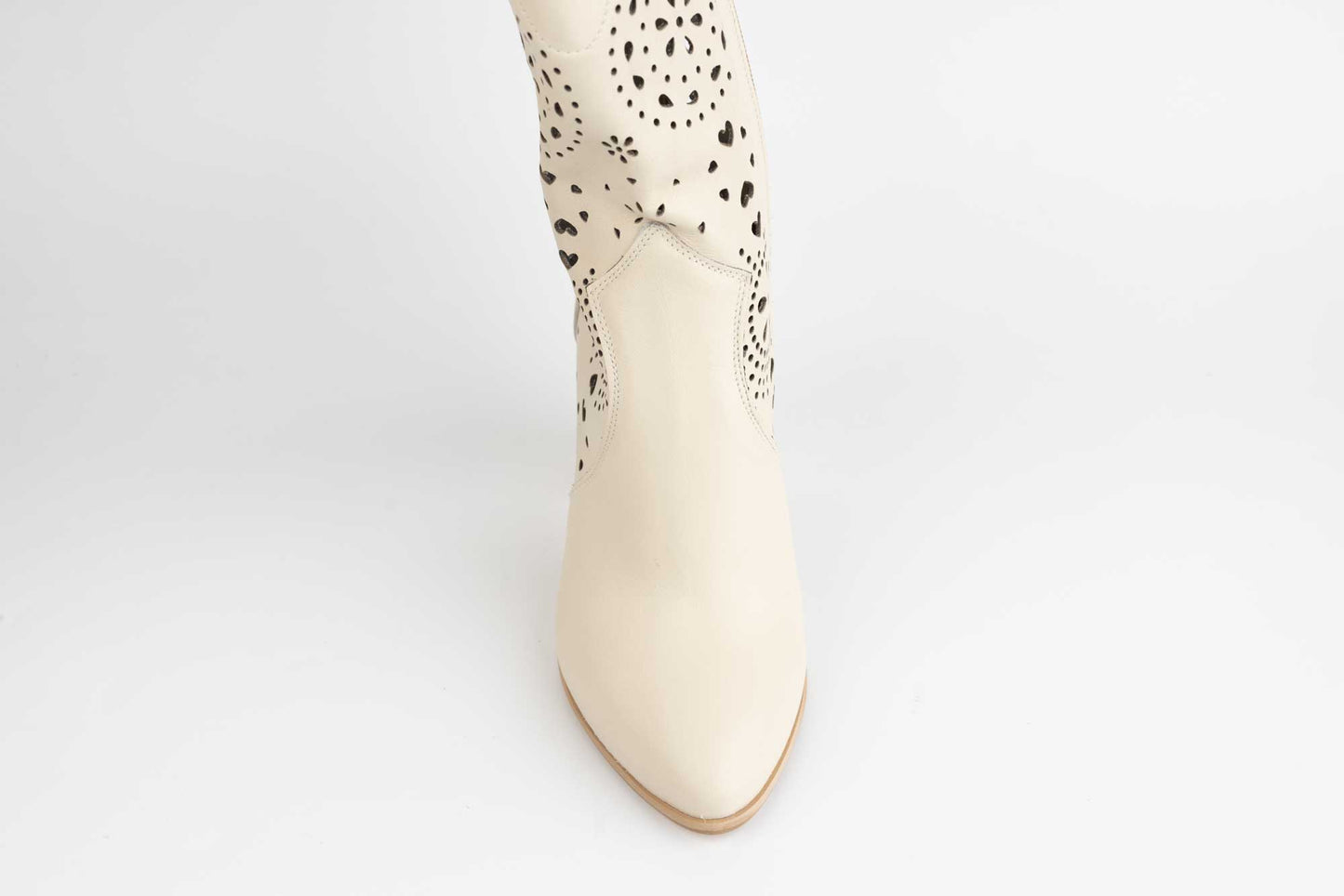 Ghete dama vara piele naturala perforata PERLA 1919-2 Crem