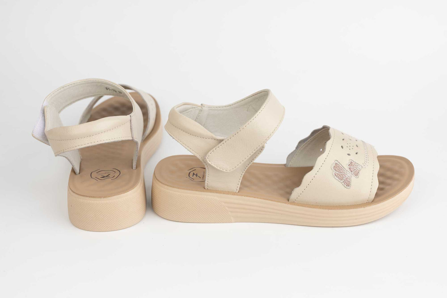 Women's sandals made of genuine leather FORMAZIONE 81-19 Cream