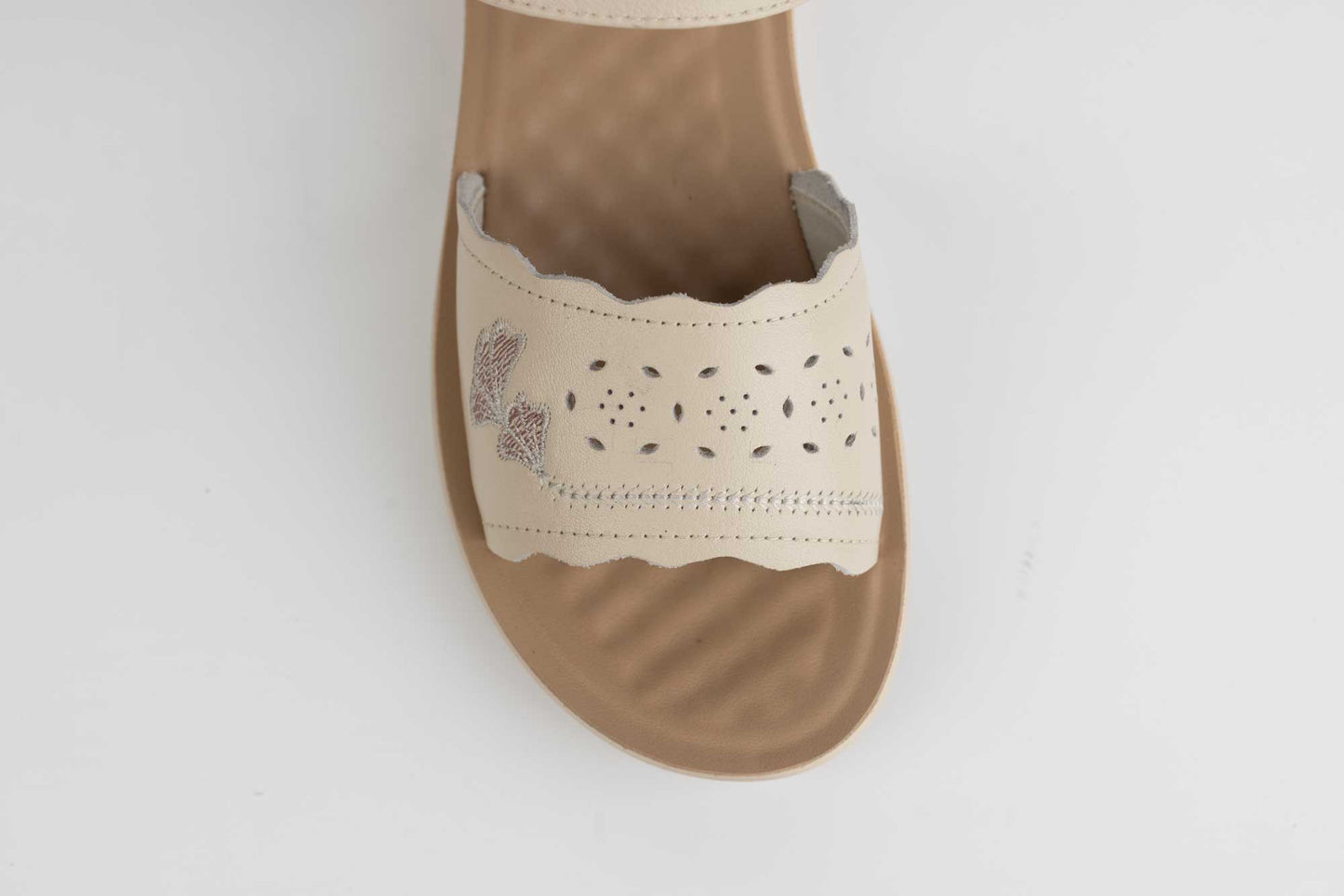 Women's sandals made of genuine leather FORMAZIONE 81-19 Cream