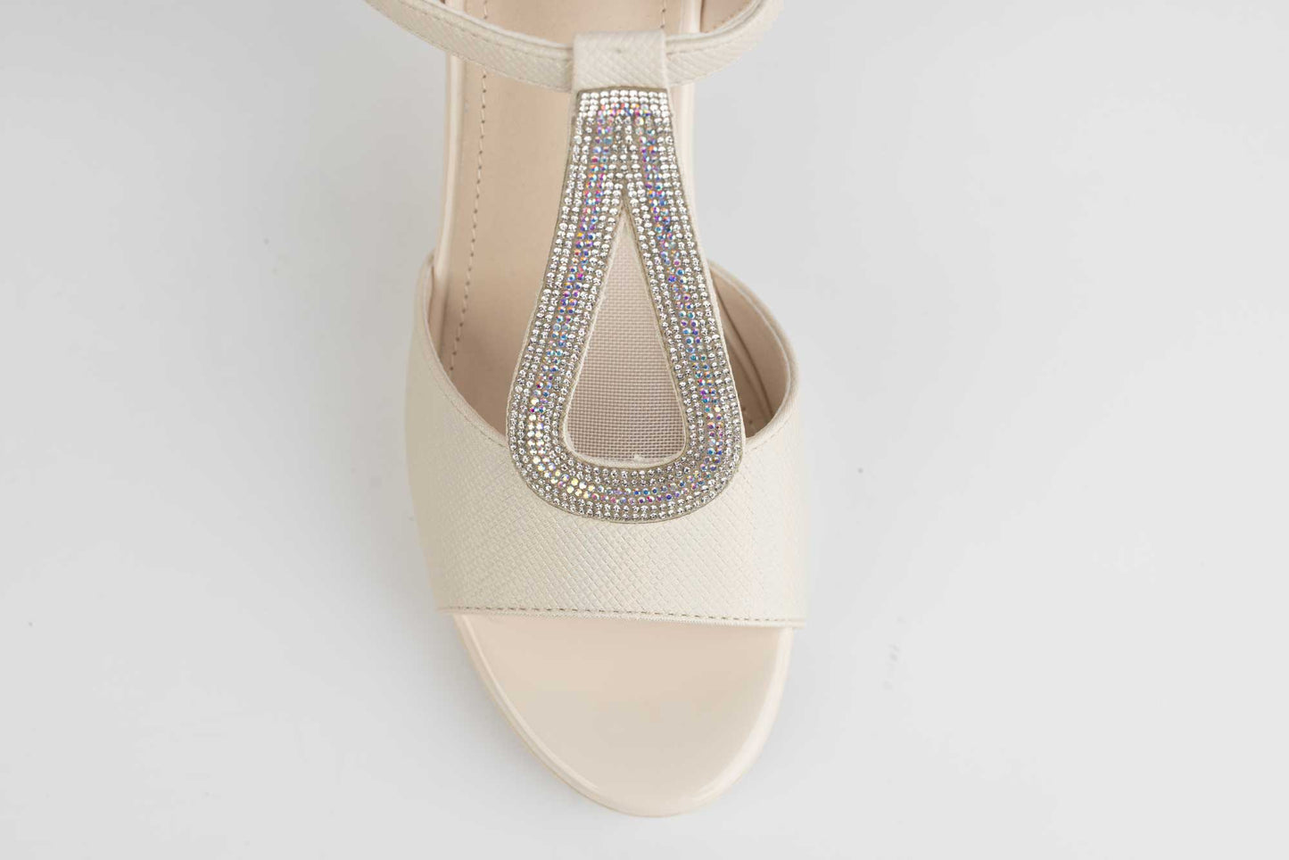 Women's sandals made of genuine leather FORMAZIONE 1185 Cream