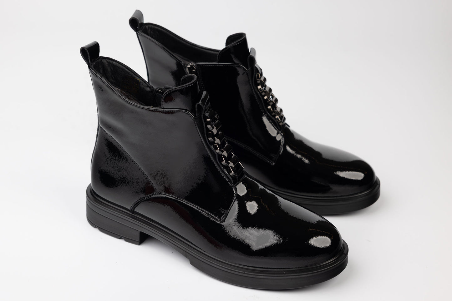 Women's boots made of natural patent leather FORMAZIONE 1227 N patent 