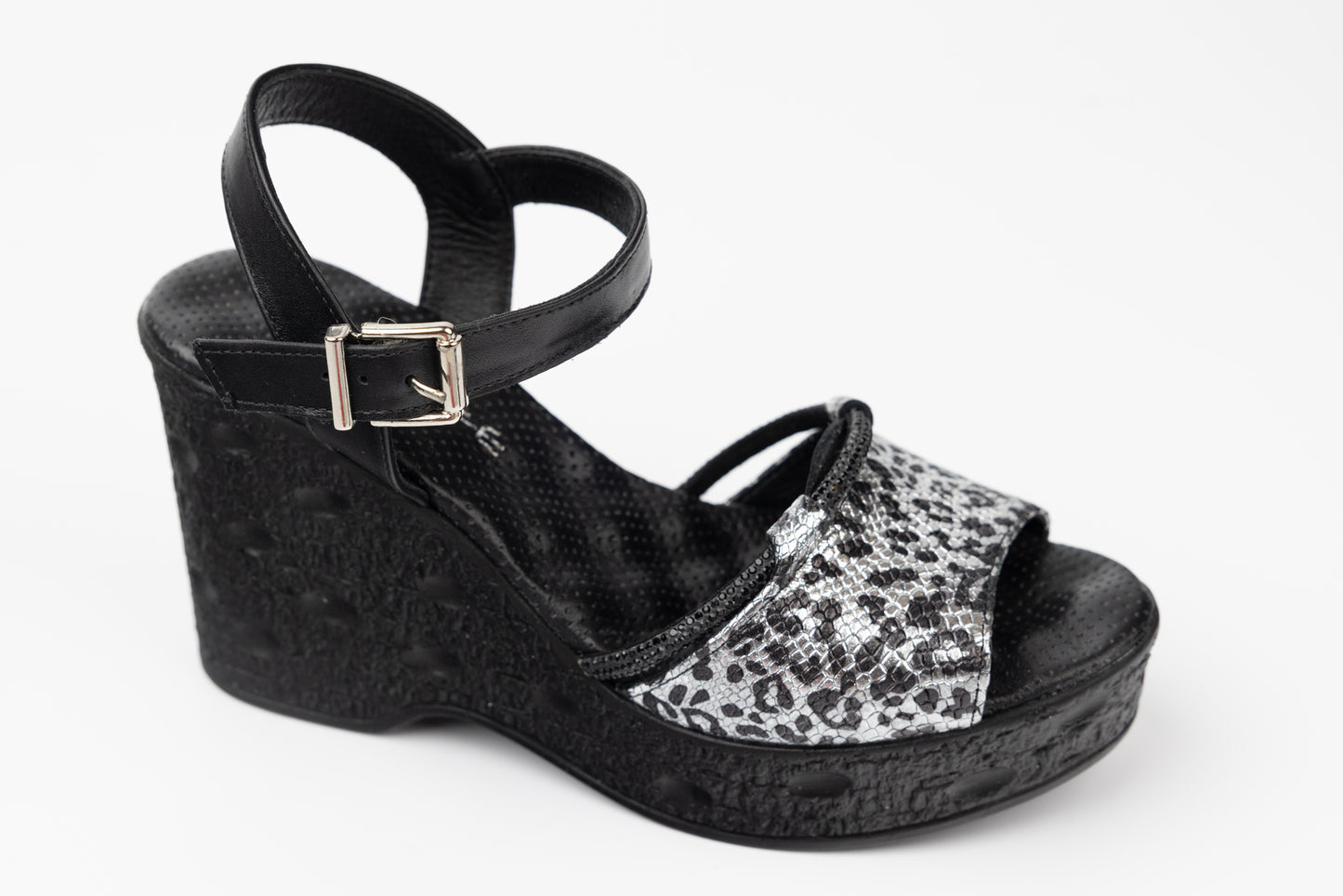 Women's sandals made of genuine leather LSD 694 N silver