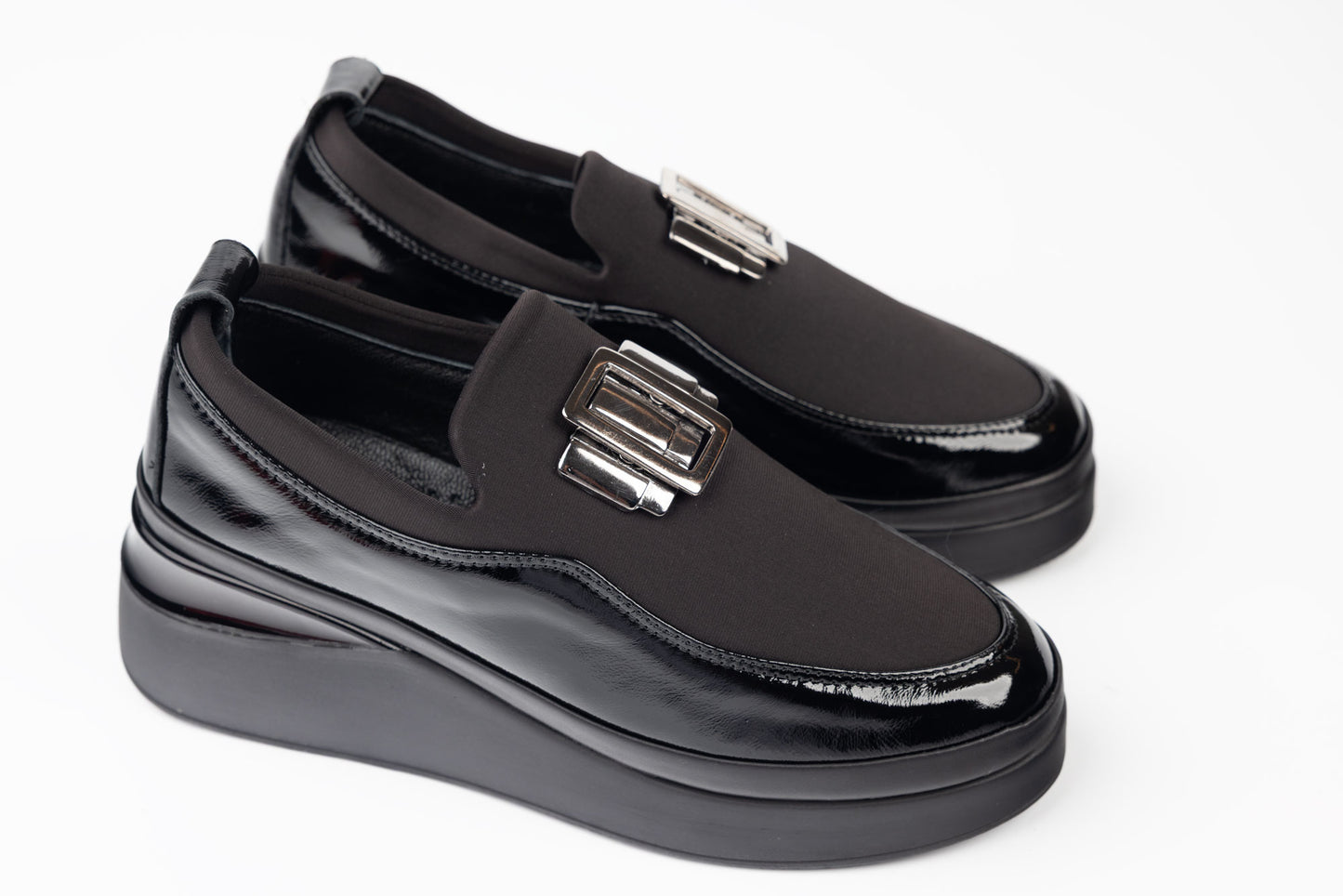 Women's shoes made of natural patent leather DOGATI 2409 N lacquer