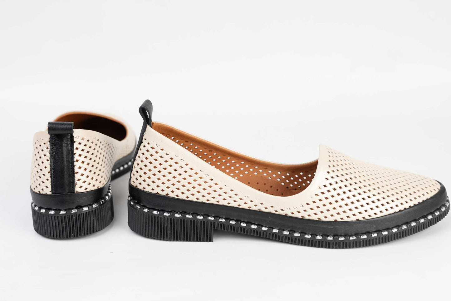 Women's shoes natural perforated leather DOGATI 2040 Beige perf