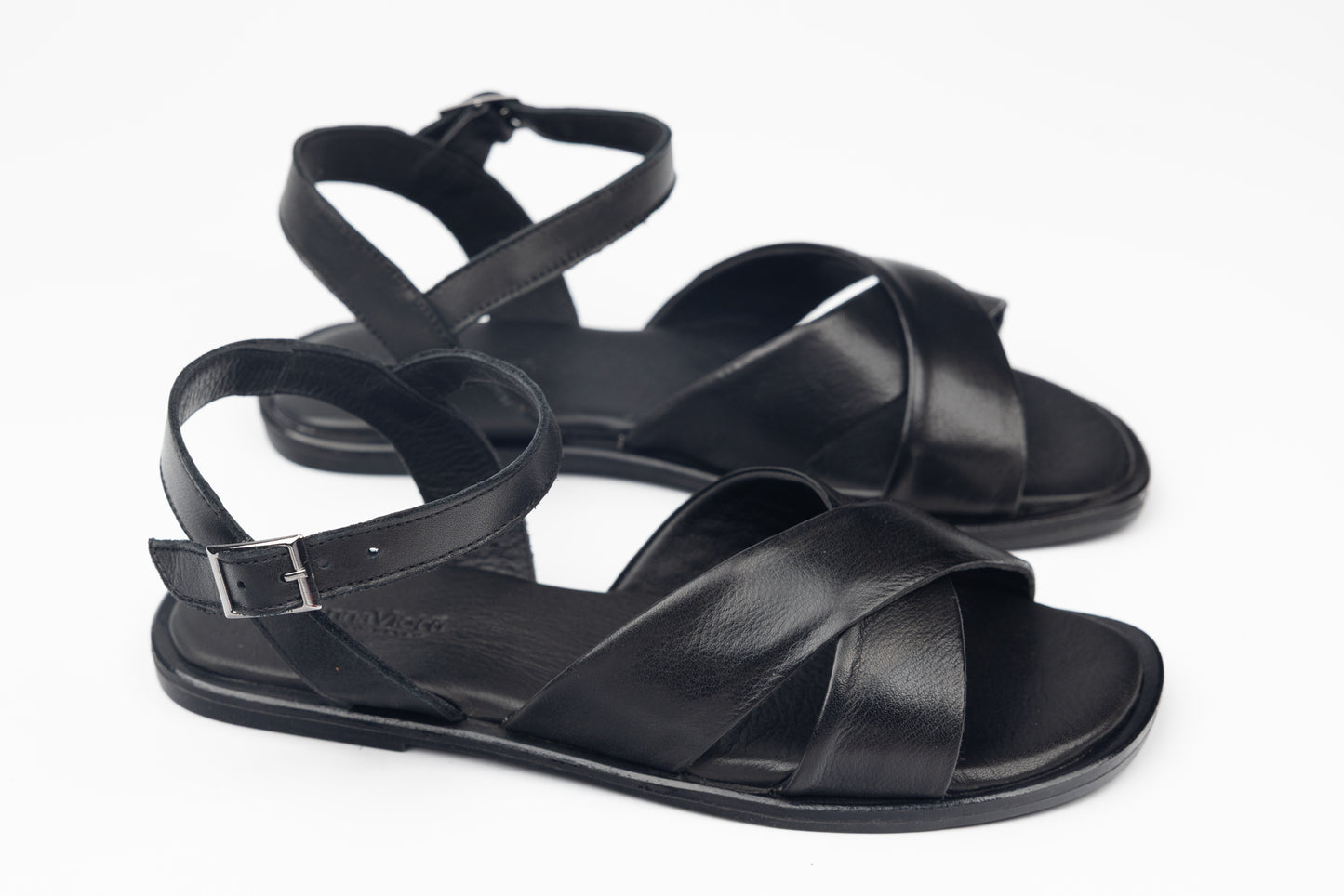 Women's sandals made of genuine leather ANNA VIOTI 2314 N