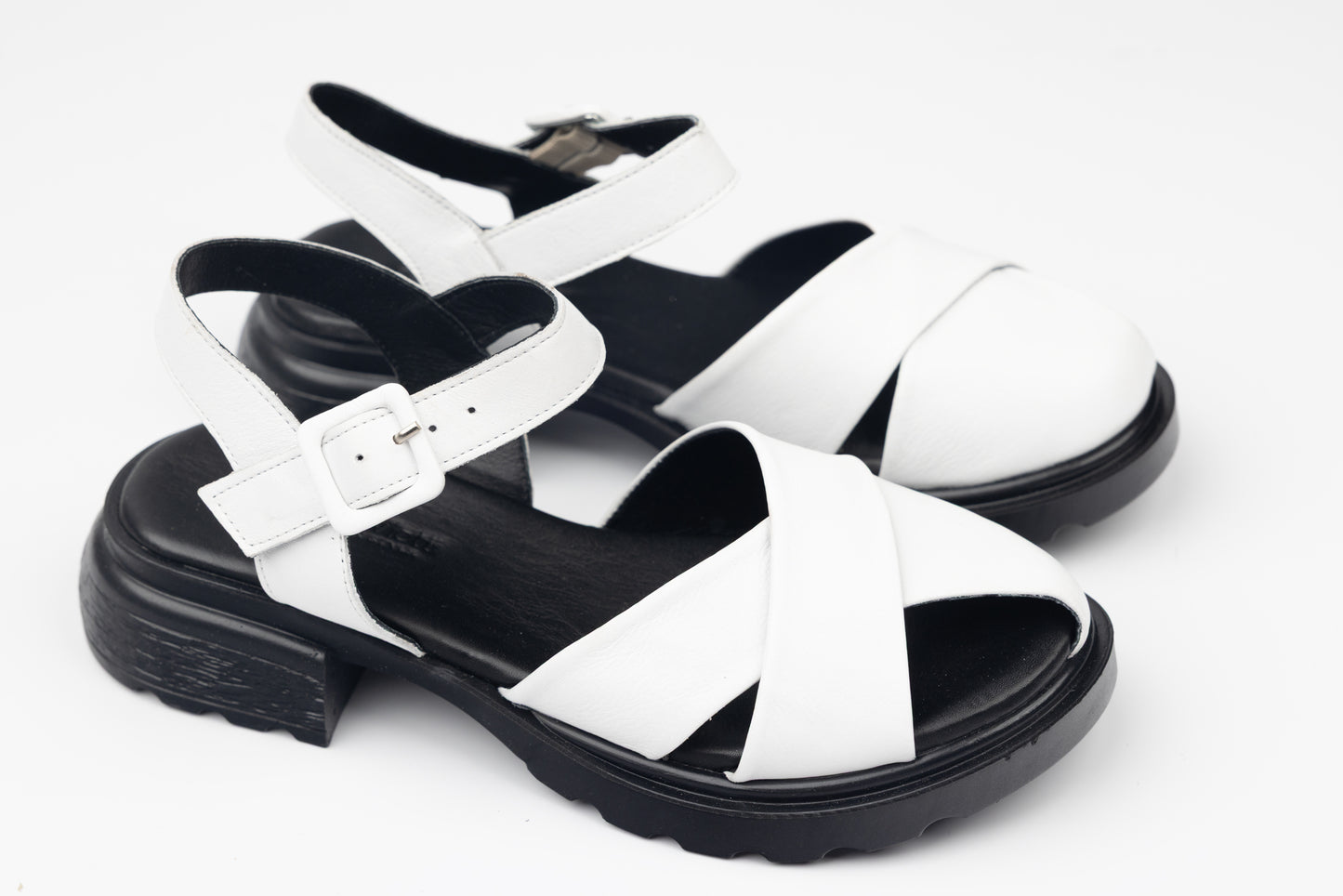 Women's genuine leather sandals ANNA VIOTI 2314 White