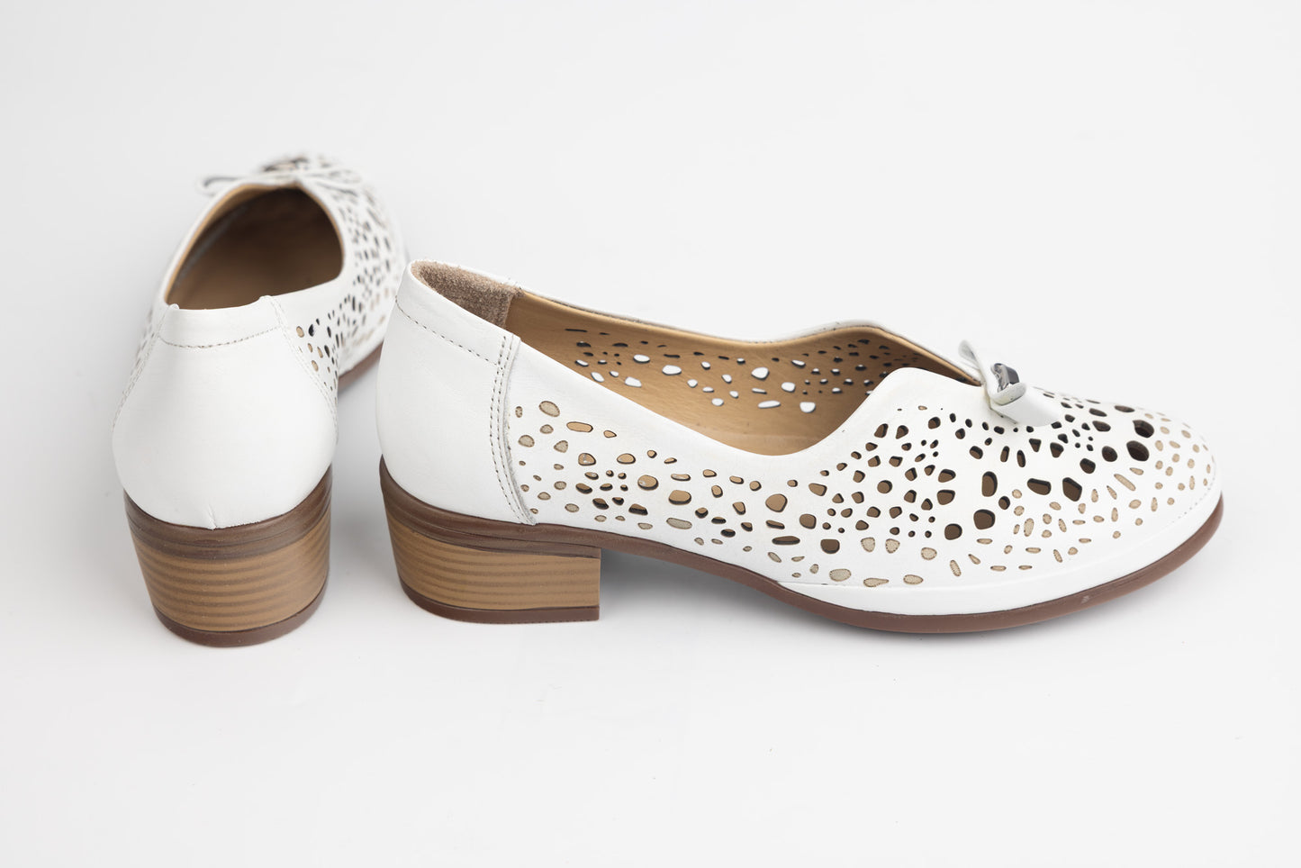Pantofi dama piele naturală perforata LSD 196 Alb perf