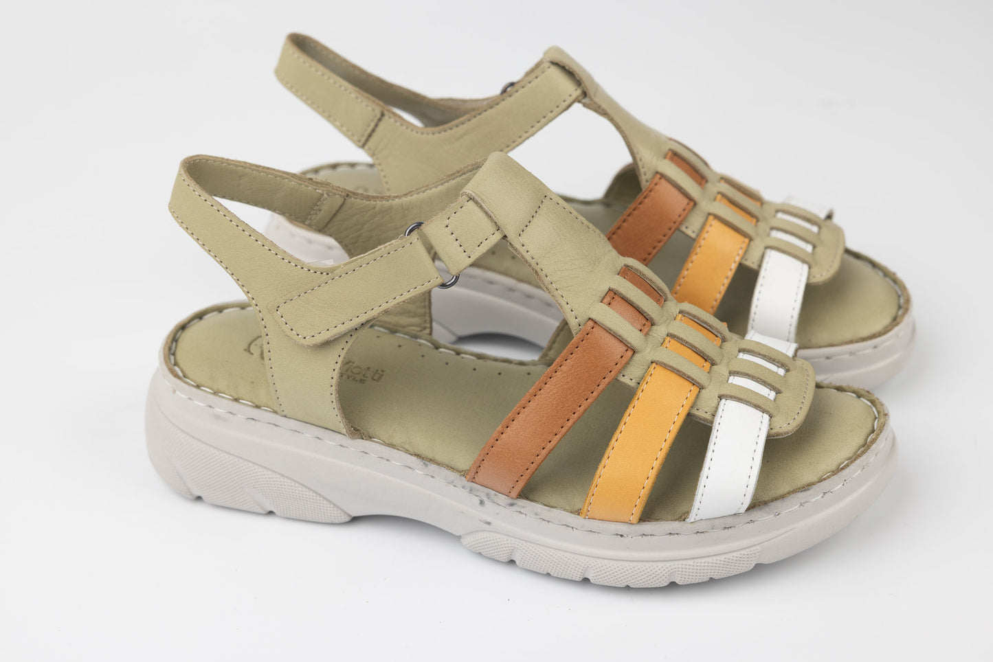 Women's sandals made of genuine leather ANNA VIOTI 336 Green