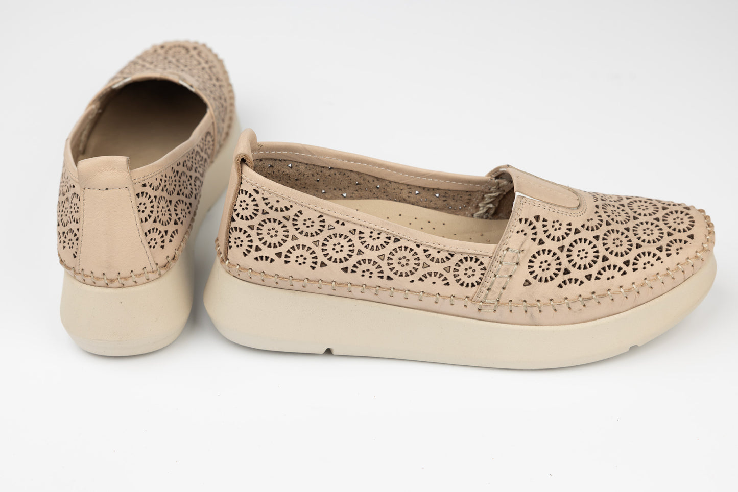 Pantofi dama piele naturală perforata GORETTI 43-55 Bej