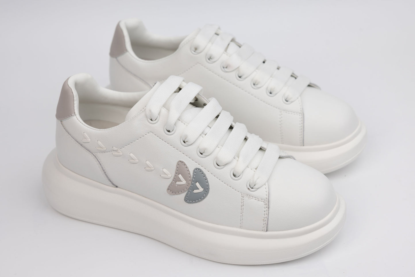 Women's sports shoes made of genuine leather FRANCO GERARDO 2-515 WHITE