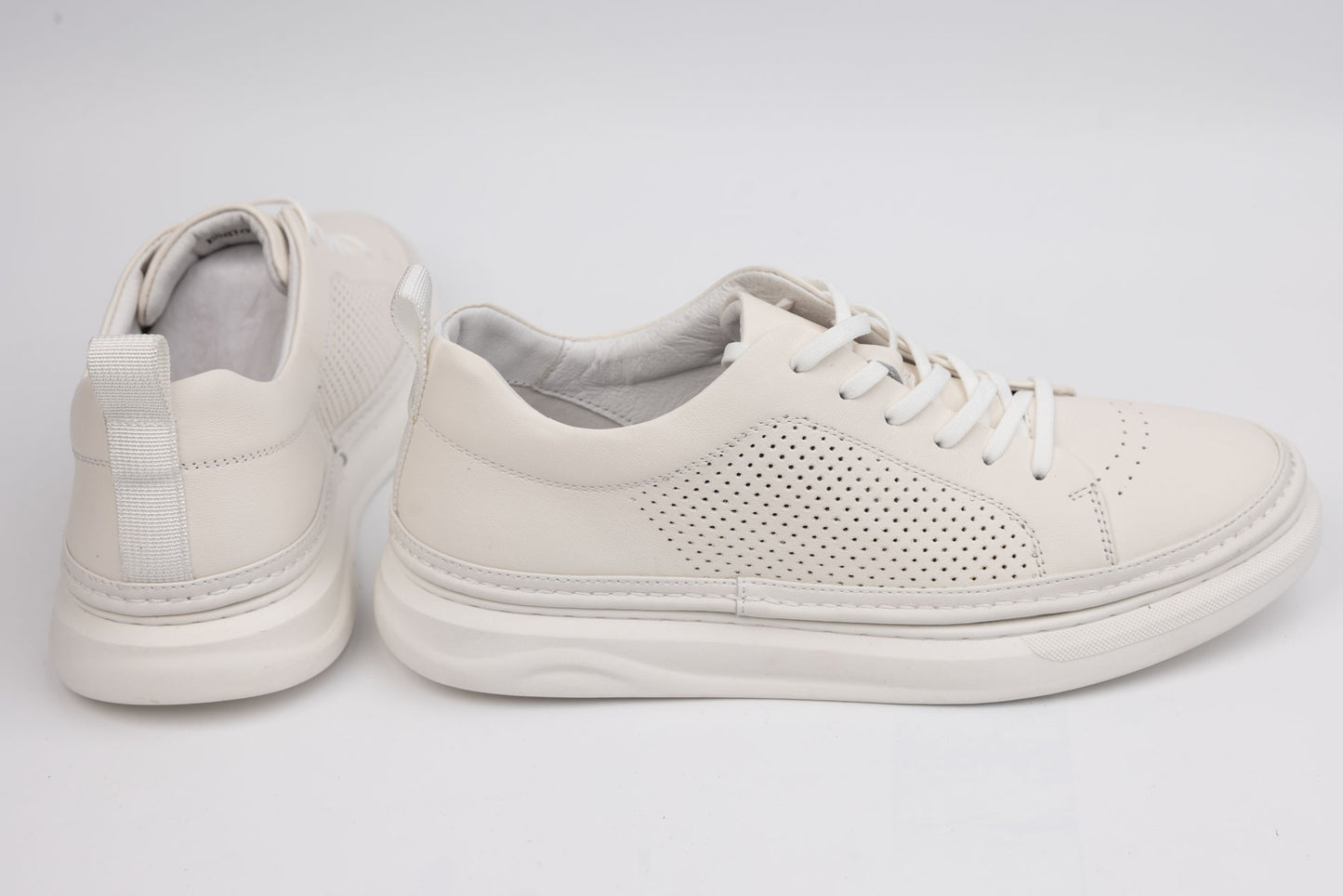 Pantofi piele naturală FILLIPO sport 870 ALB