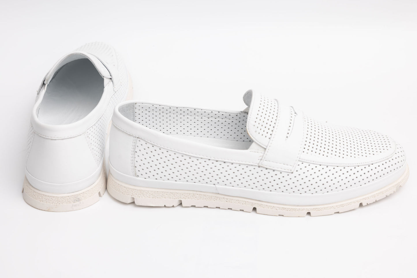 Genuine leather shoes GORETTI 223 white