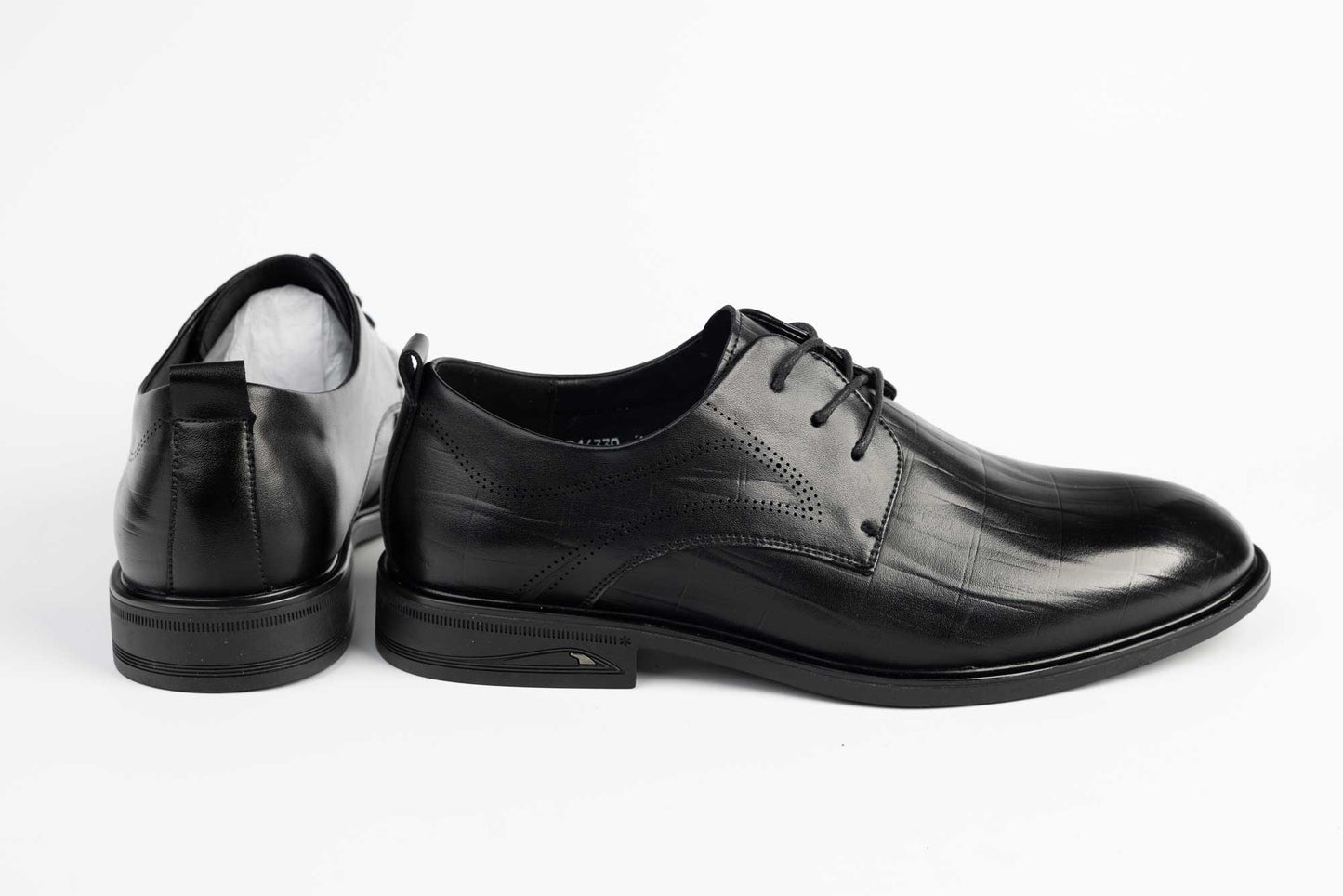 Elegant men's shoes made of genuine leather MELS 16330 N