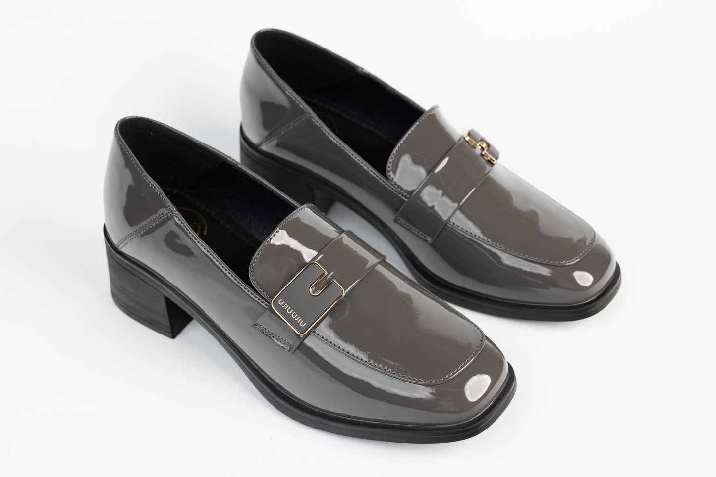 Elegant women's shoes made of genuine leather FORMAZIONE 5015-8 Grey