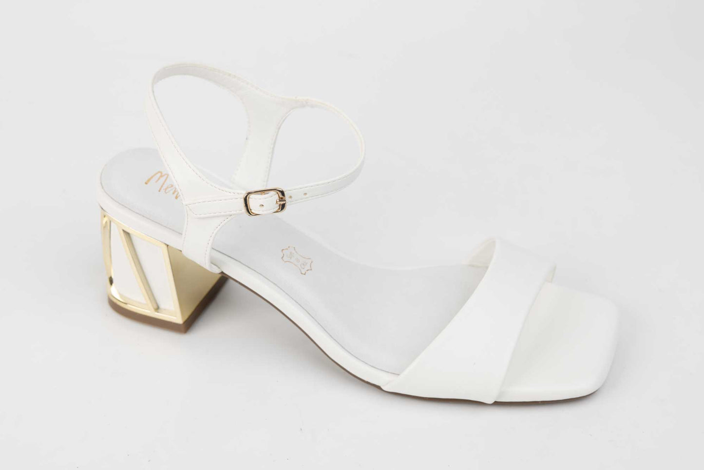 Elegant women's sandals MENBUR 738 White