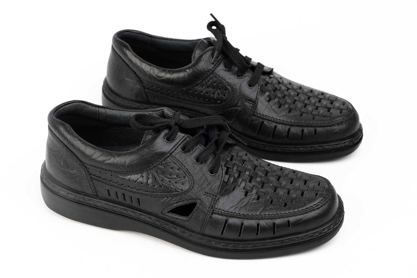 Men's shoes genuine leather TIGINA 100 N perforated