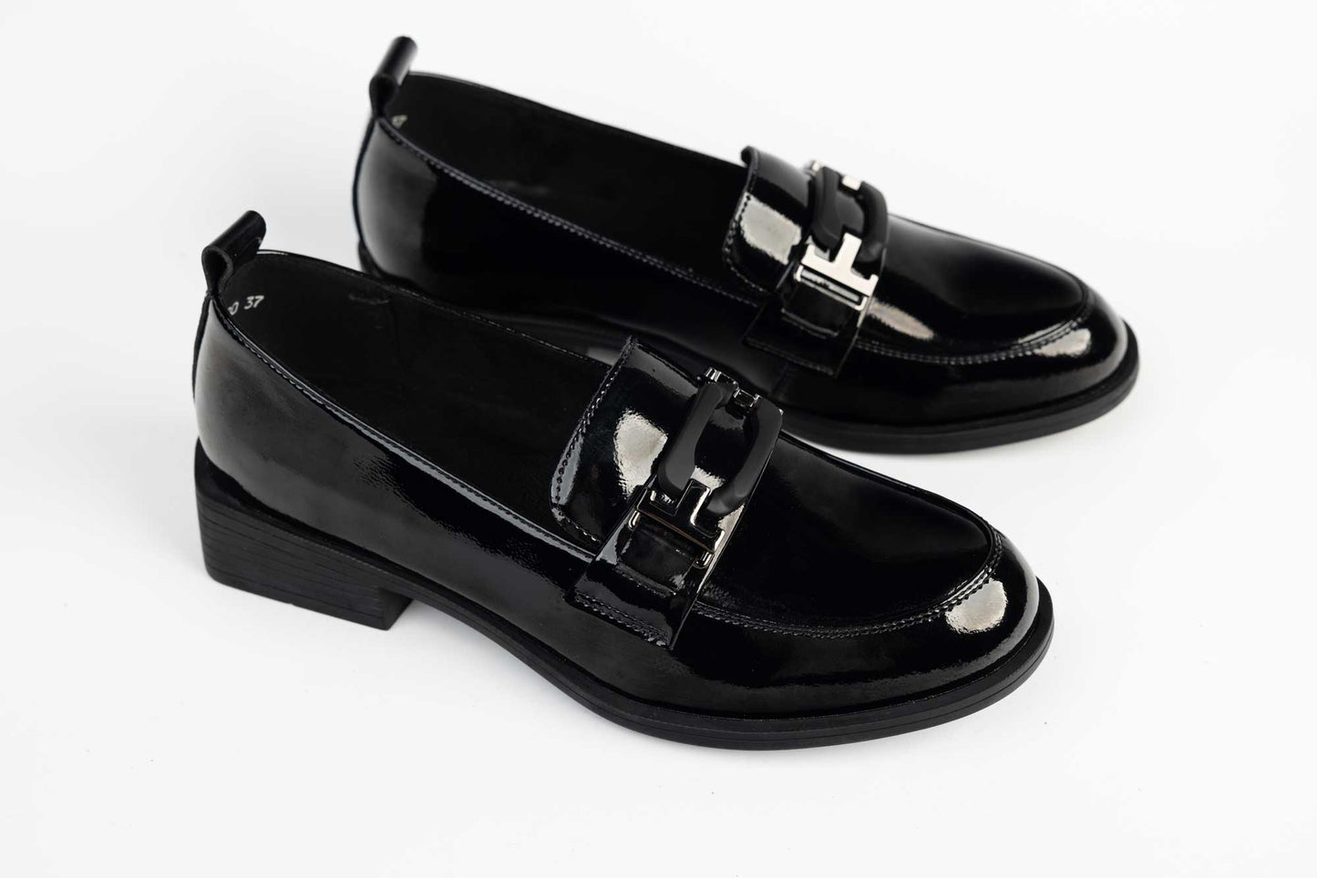 Elegant women's shoes, natural leather FORMAZIONE 415-80 N, lacquer