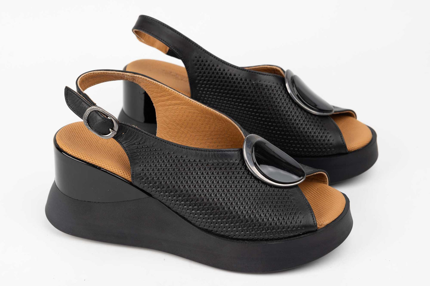 Women's genuine leather sandals LSD 500 Black