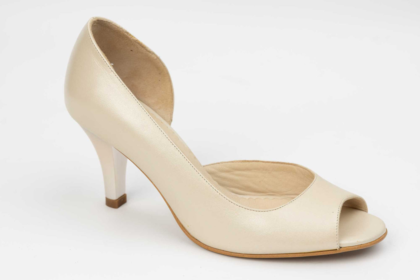 Women's sandals made of natural leather AUTHENTIC 371 cream