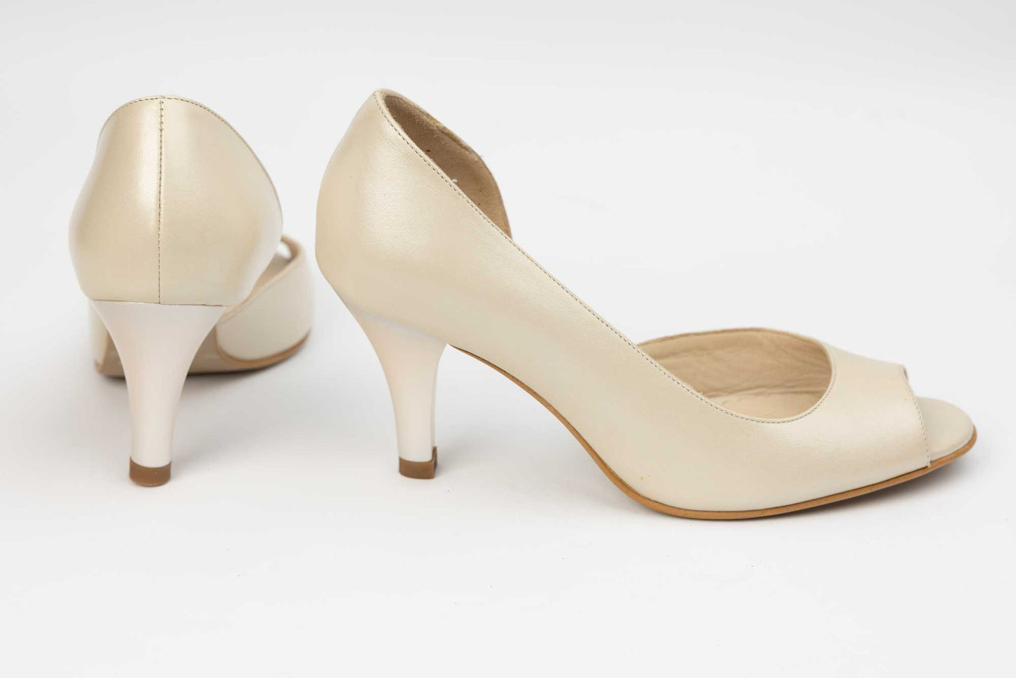 Women's sandals made of natural leather AUTHENTIC 371 cream