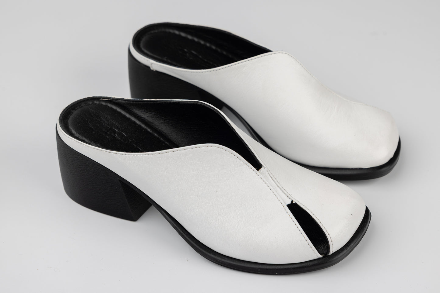 Women's genuine leather clogs ANNA VIOTI 1070 N