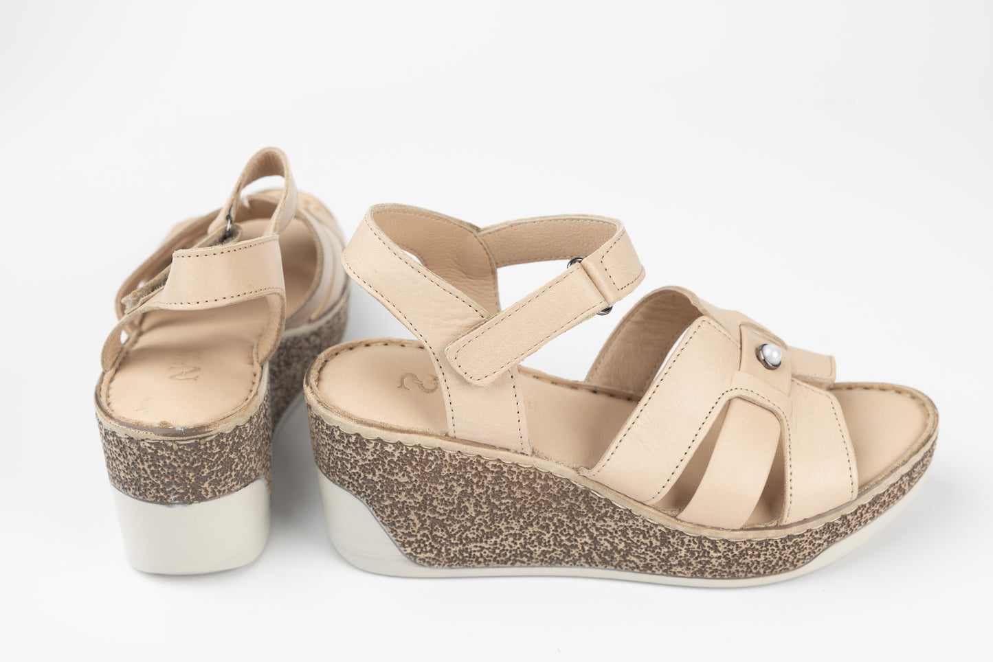 Women's genuine leather sandals ANNA VIOTI 396 Beige