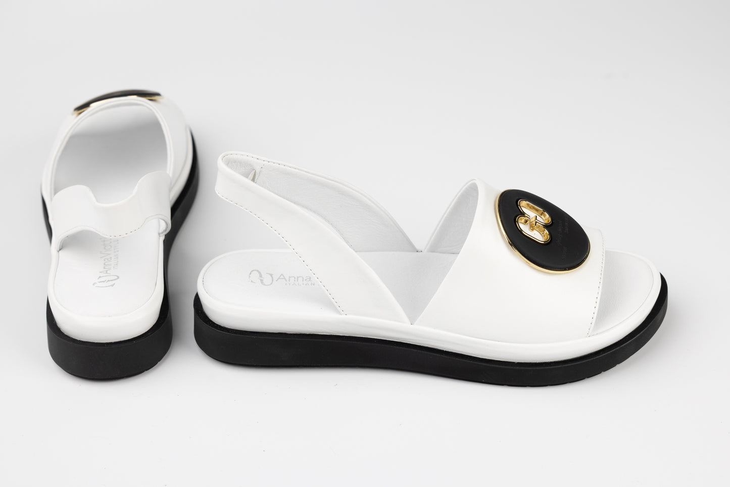 Women's sandals made of natural leather ANNA VIOTI 30-21 White