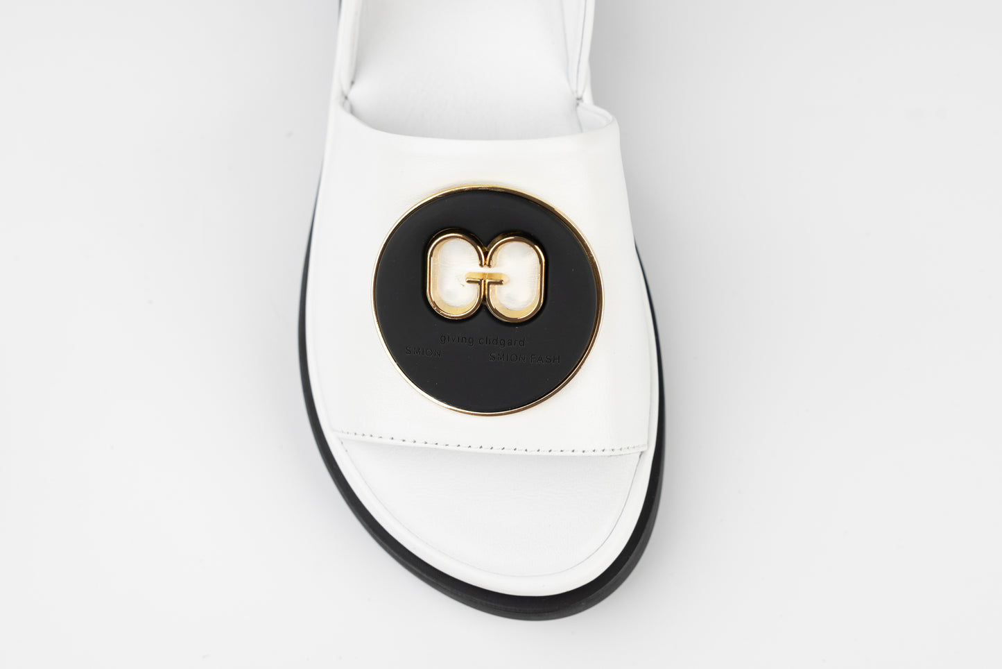 Women's sandals made of natural leather ANNA VIOTI 30-21 White