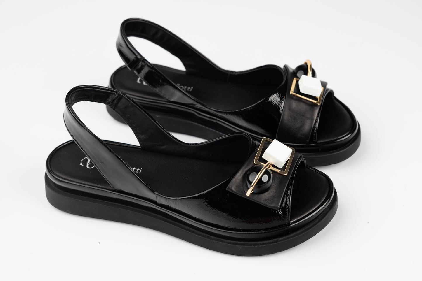 Women's sandals made of natural leather ANNA VIOTI 30-07 N