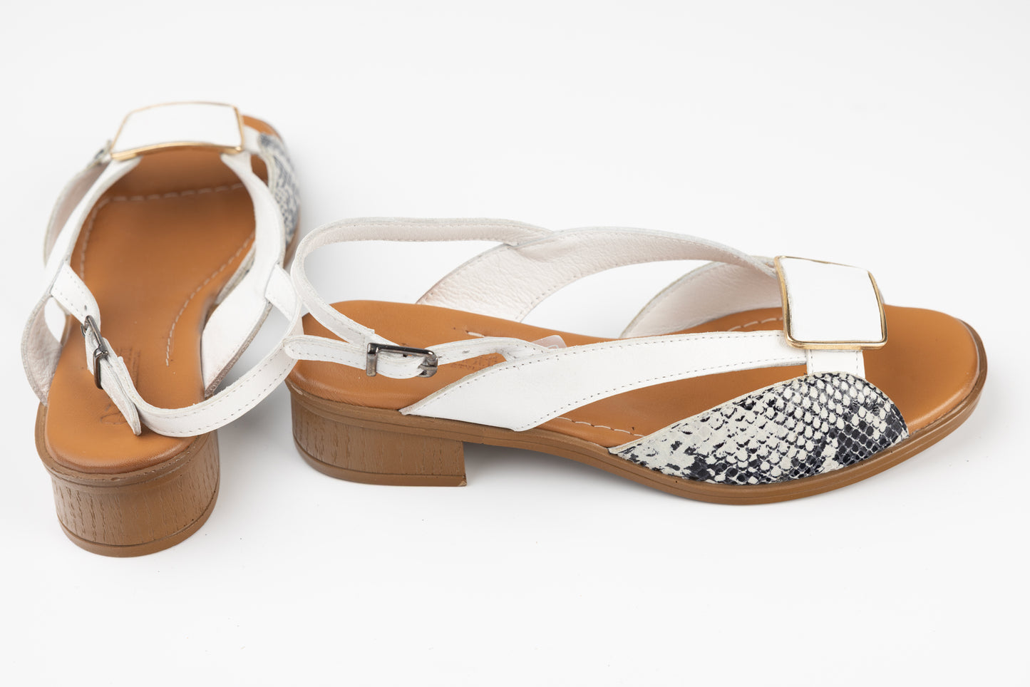 Women's sandals made of genuine leather ANNA VIOTI 6020 White