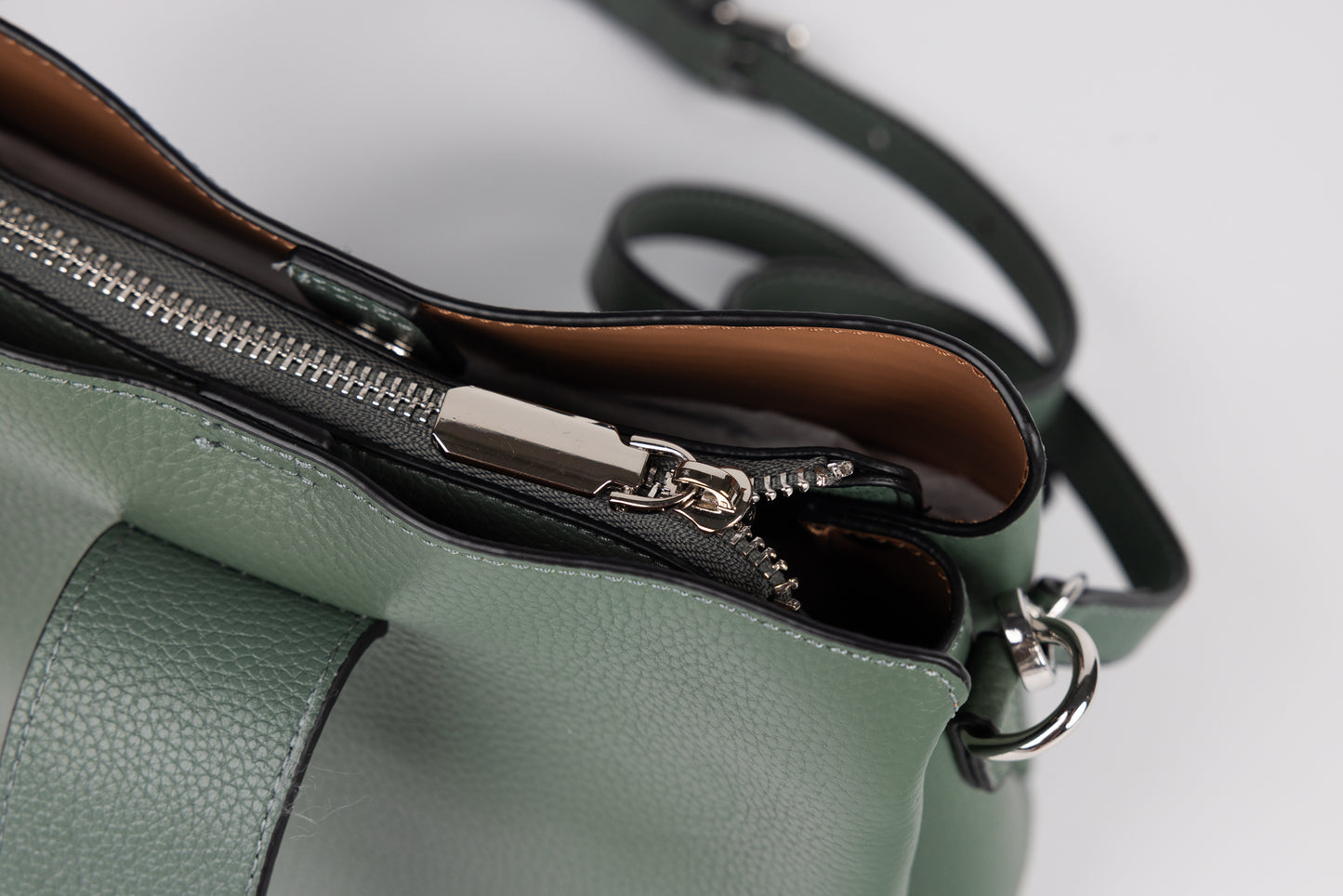 Women's genuine leather bag FENIX FASHION 8669 Green