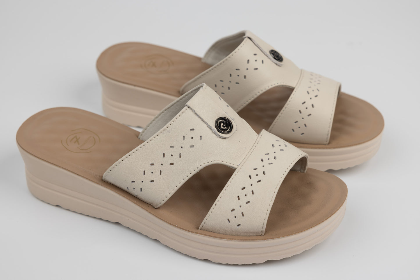 Saboti dama piele naturală FORMAZIONE 71-22 Crem