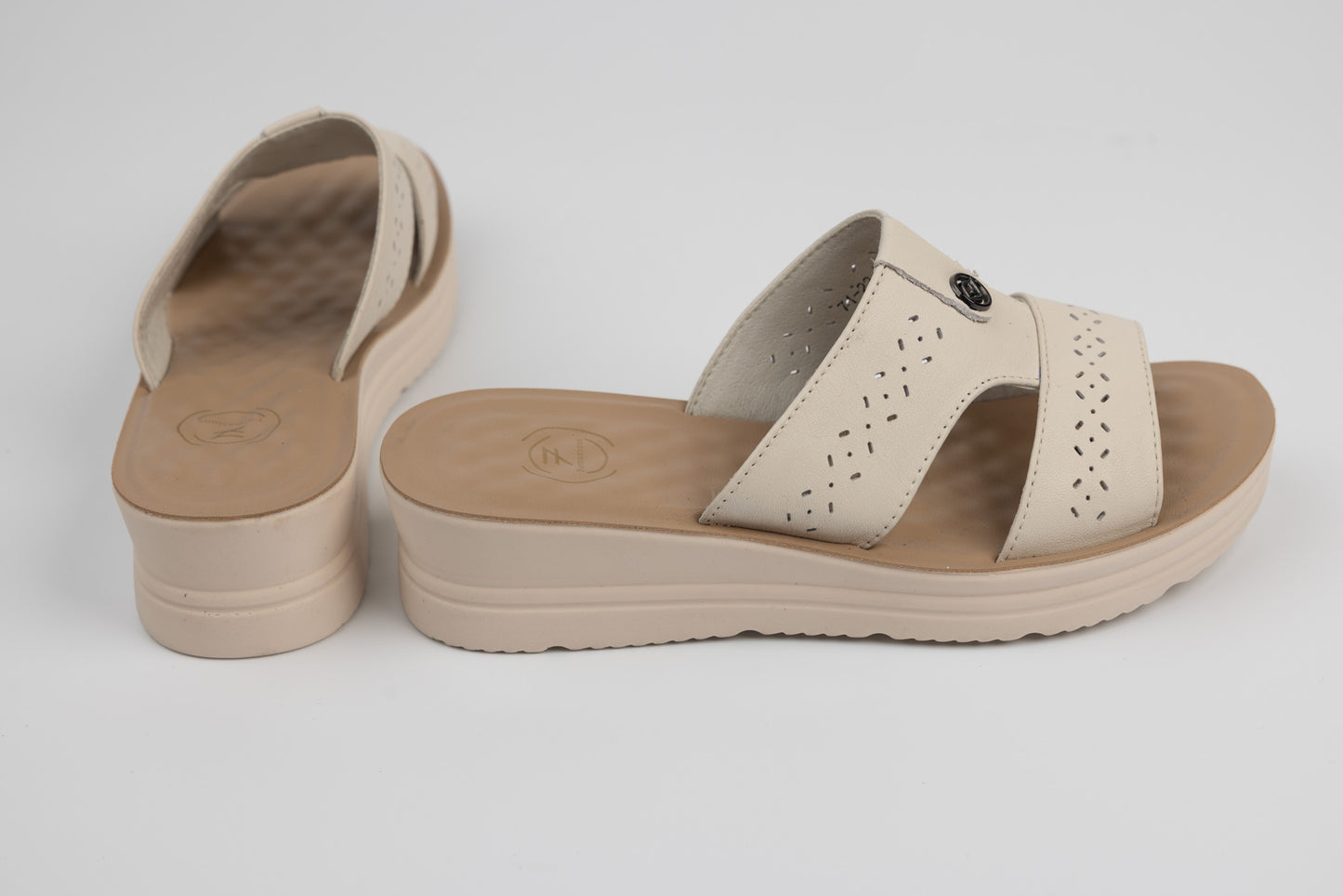 Saboti dama piele naturală FORMAZIONE 71-22 Crem