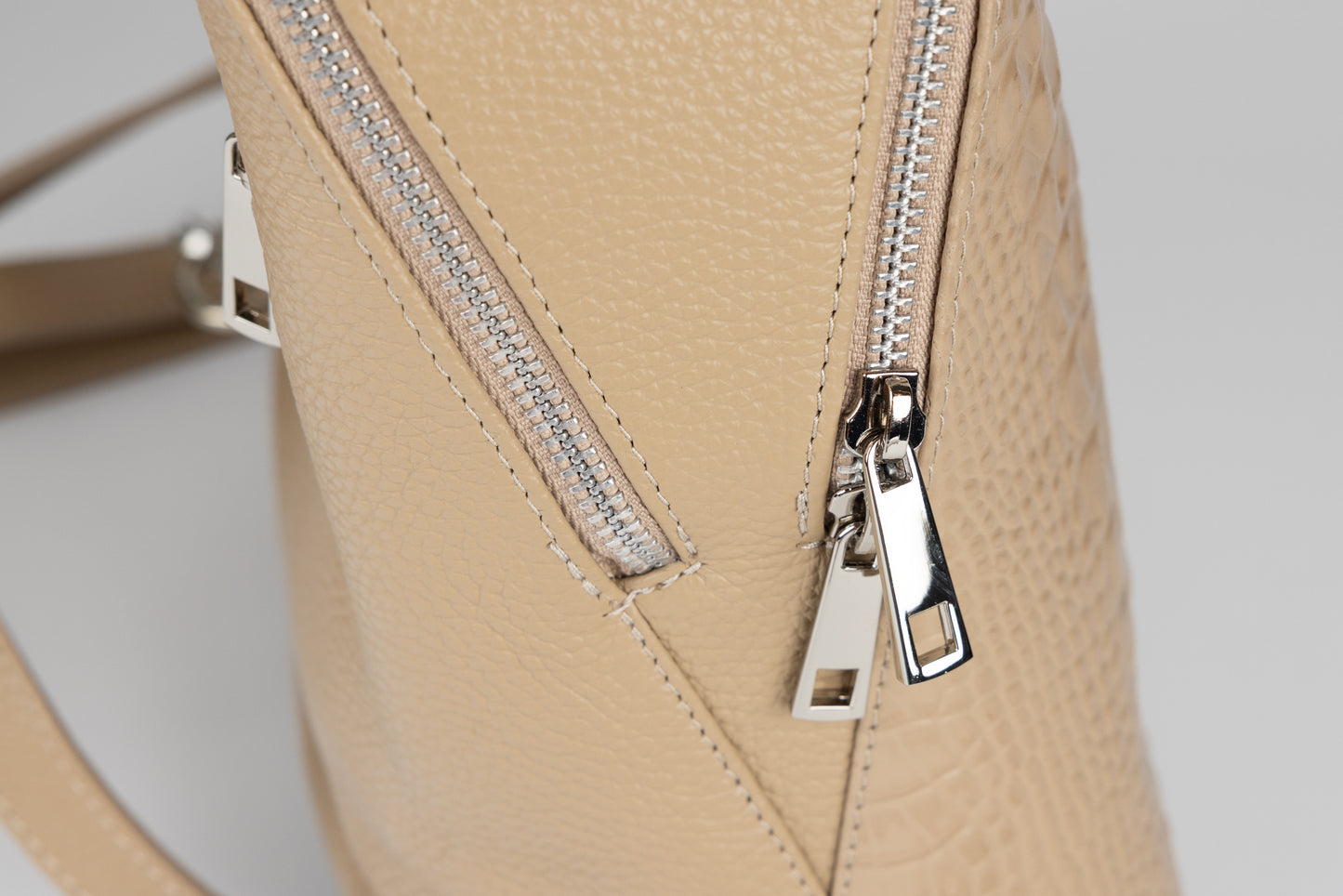 Women's genuine leather bag PASOTI 24034 Beige