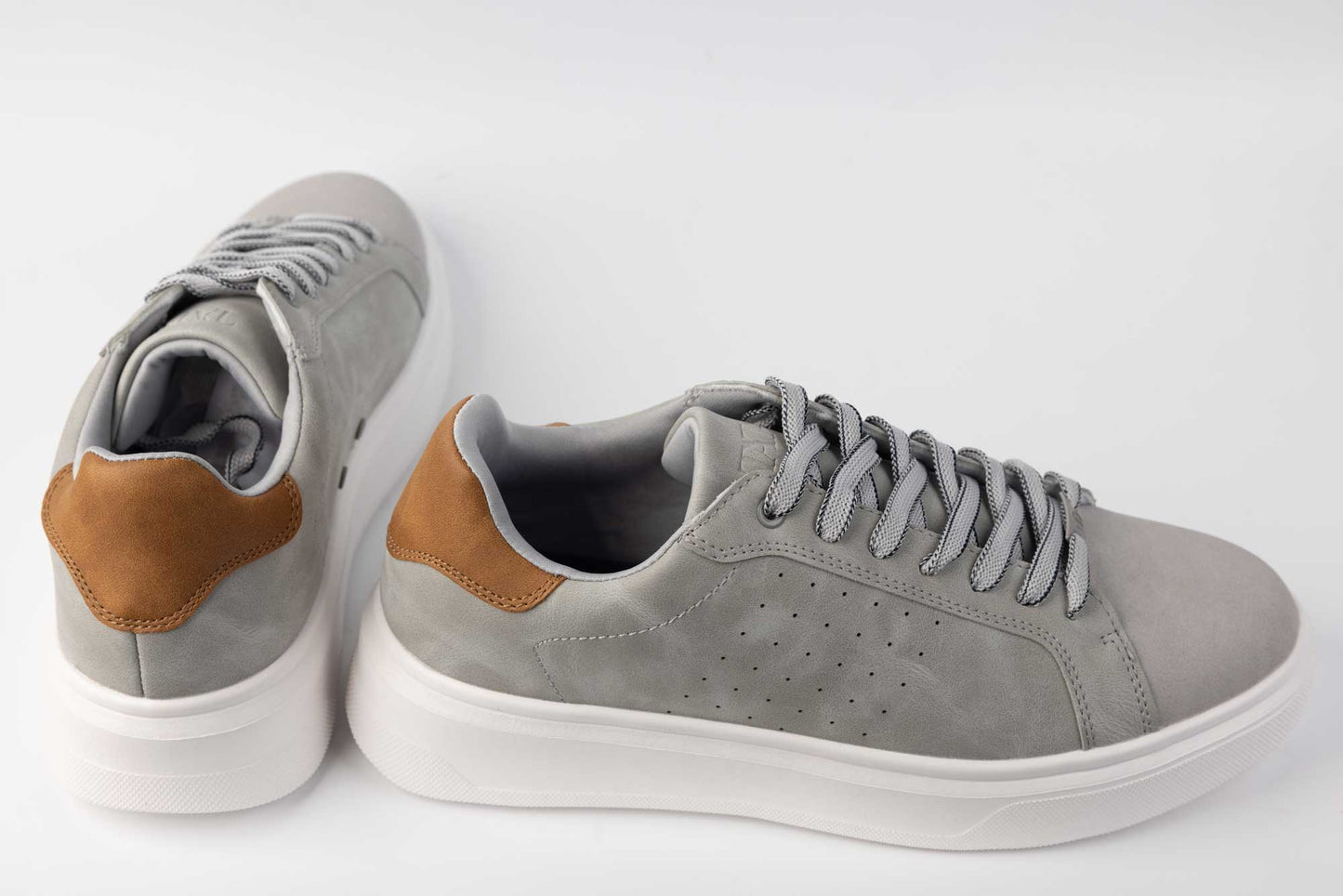 Casual shoes TATA 237-24 Grey